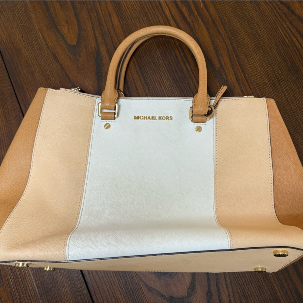 Michael Kors Tan and White Women's Large Tote